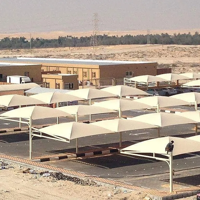   مظلات  متنوعة 